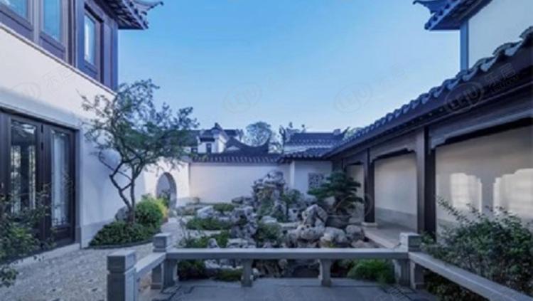 融创·御湖宸院